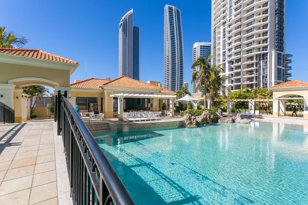 Deluxe Chevron Renaissance Appartement Gold Coast Buitenkant foto