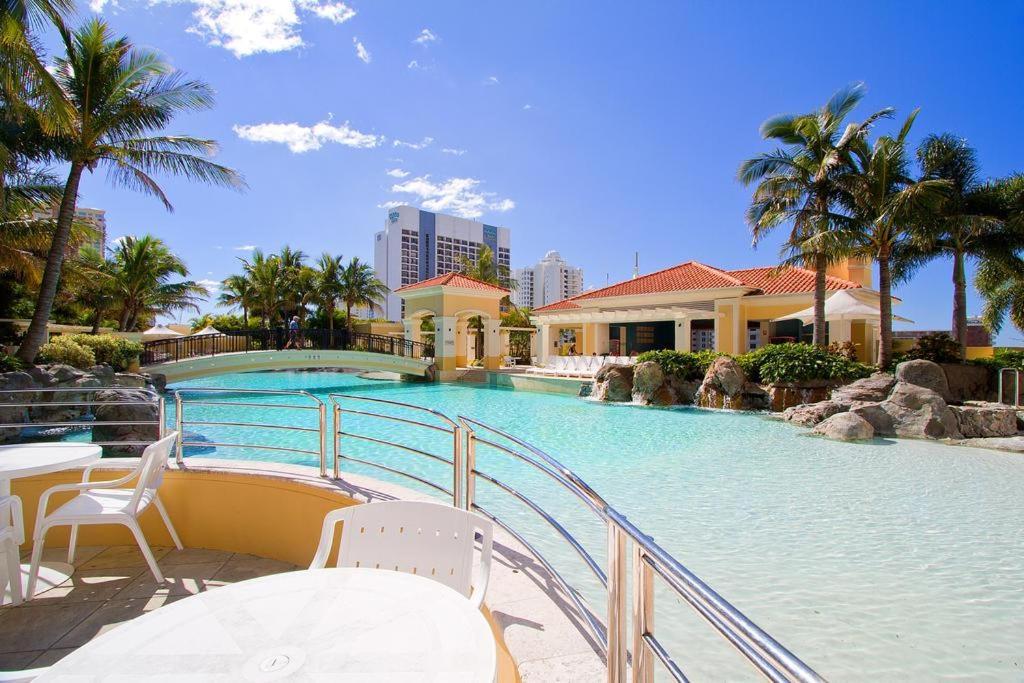 Deluxe Chevron Renaissance Appartement Gold Coast Buitenkant foto